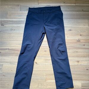 Old Navy Active Go-Dry Pants in Dark Blue 30x30